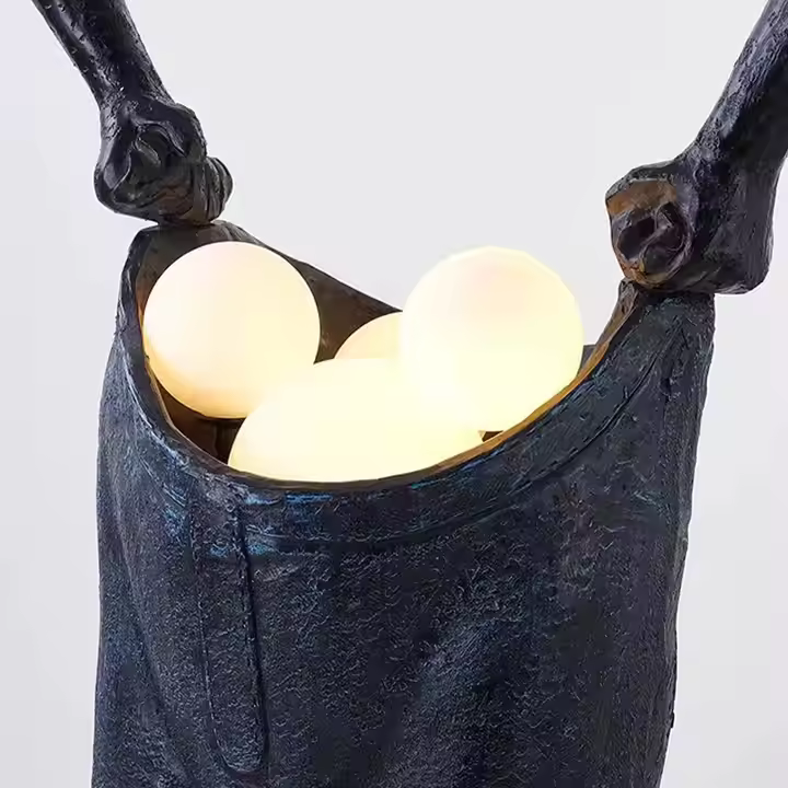 The Keeper – Sculptural Light Vessel
