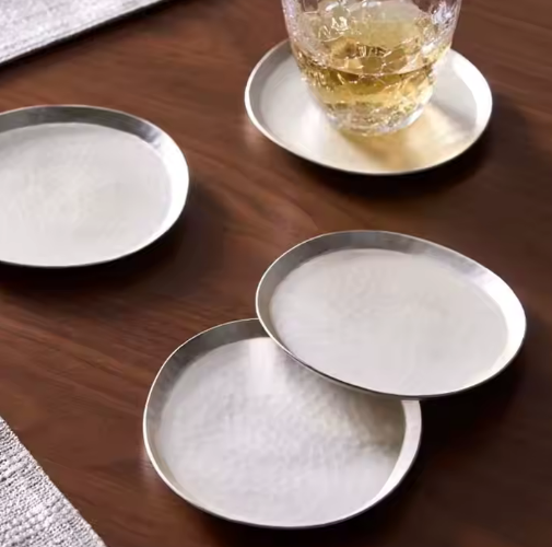 The Hammered Round – Metallic Coaster Set (4 pcs)